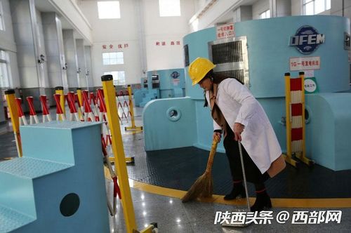 安康51歲女子打兩份工 社區(qū)服務(wù)和工廠清潔讓她生活充實(shí)