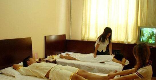 浴池足療中理發服務的利潤潛力 跨界融合的盈利新星