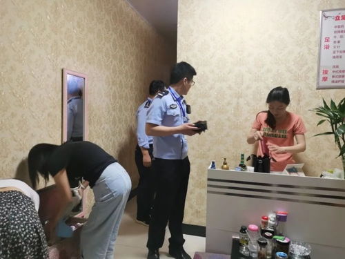 都昌縣城鎮(zhèn)派出所 理發(fā)服務(wù)“走實(shí)”又“走心”，為民服務(wù)見真情